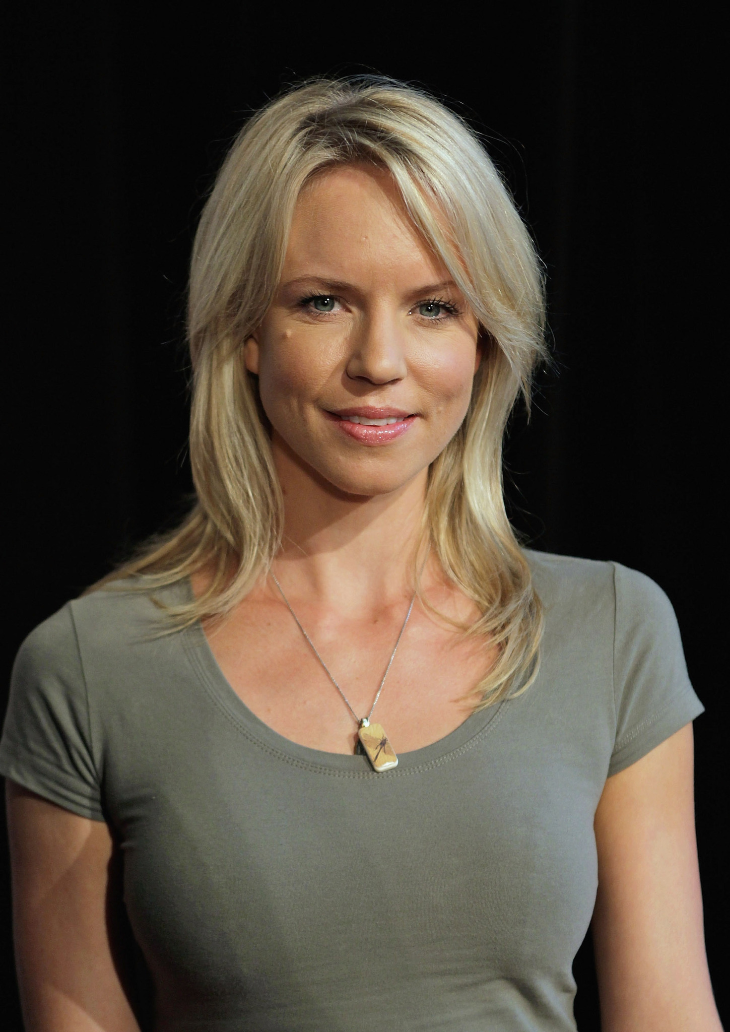 actor Jessica Napier large photo