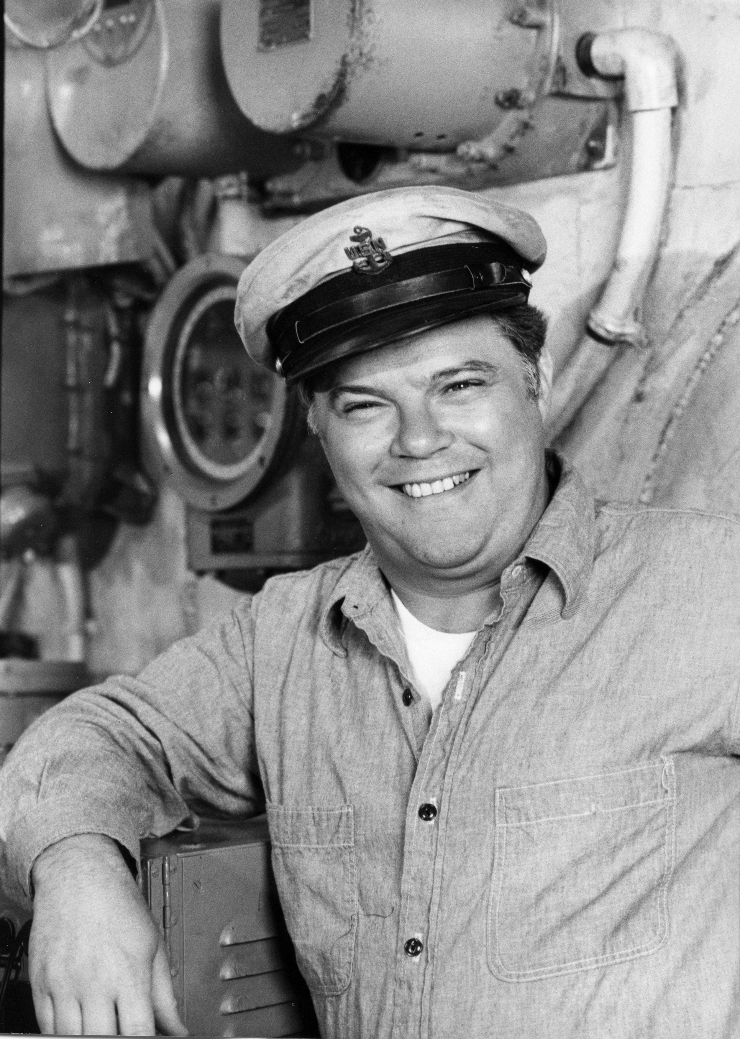 actor Warren Berlinger large photo