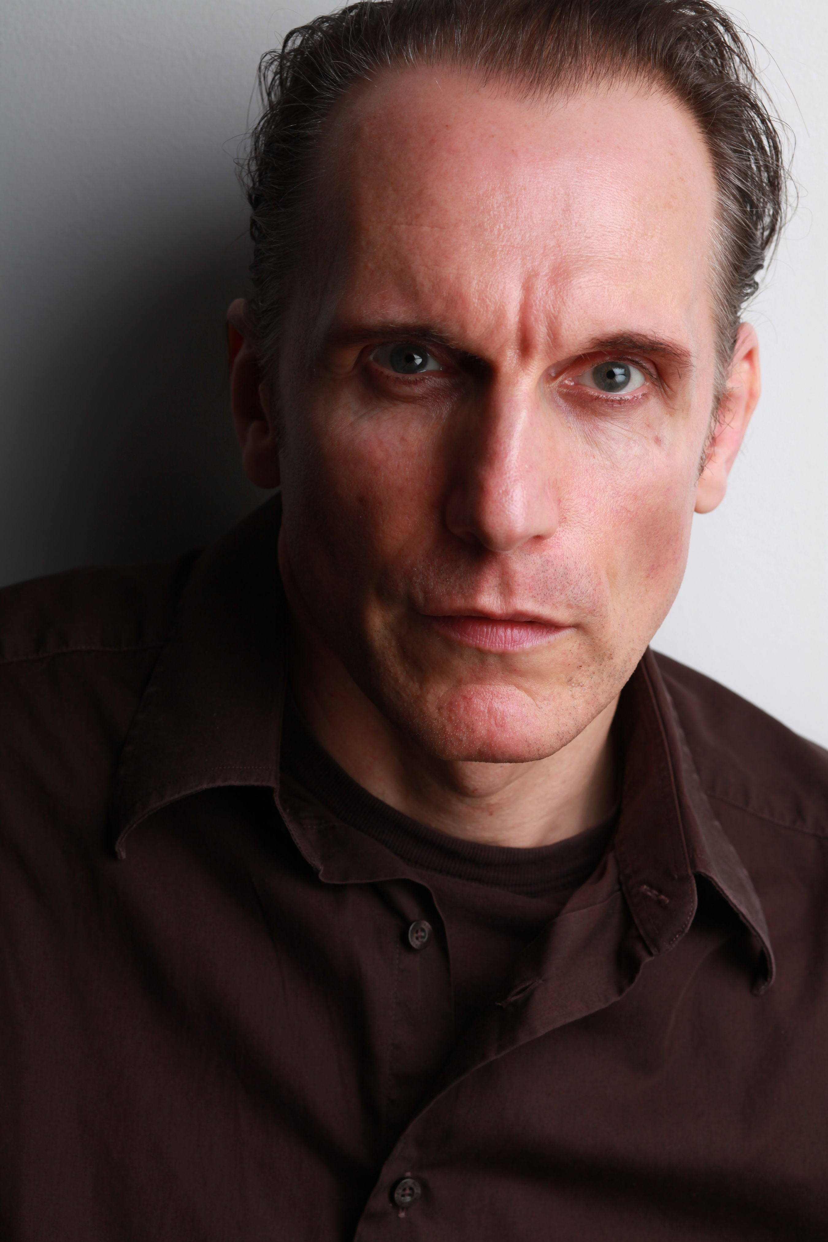 actor Julian Bleach large photo