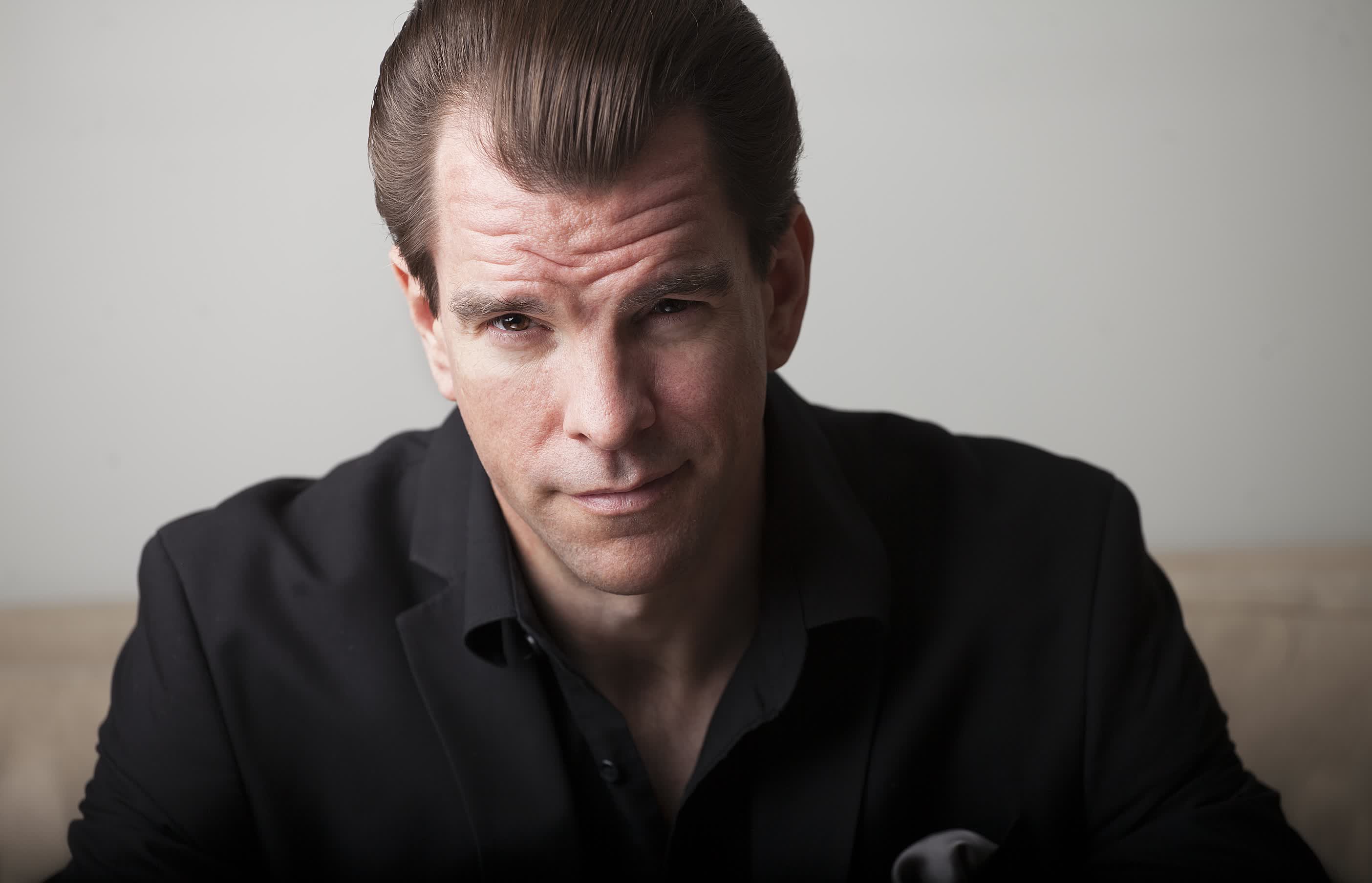 actor Michael McGlone large photo