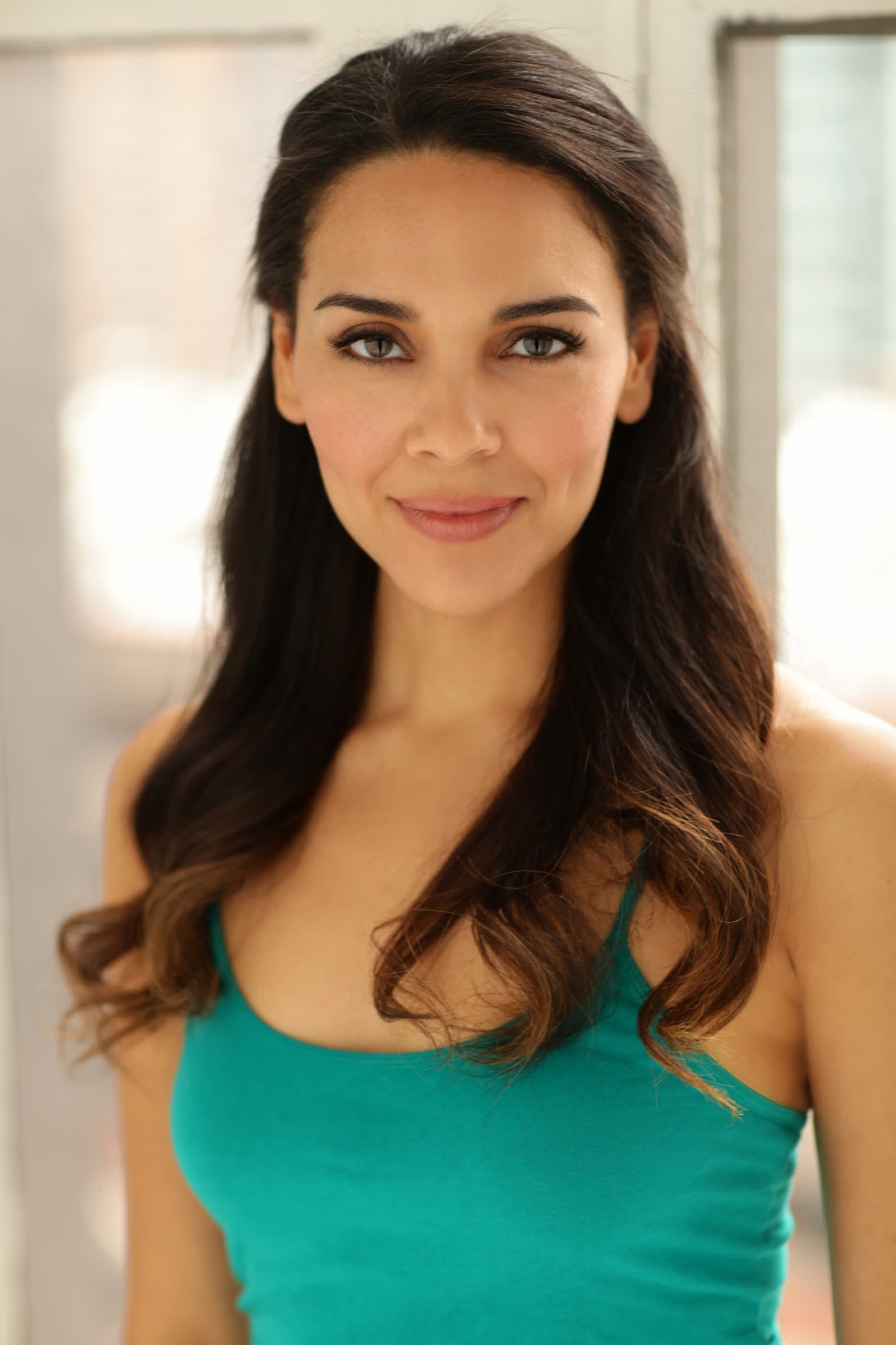 actor Vanessa Rubio large photo