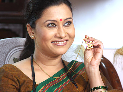 actor Suchitra Bandekar large photo