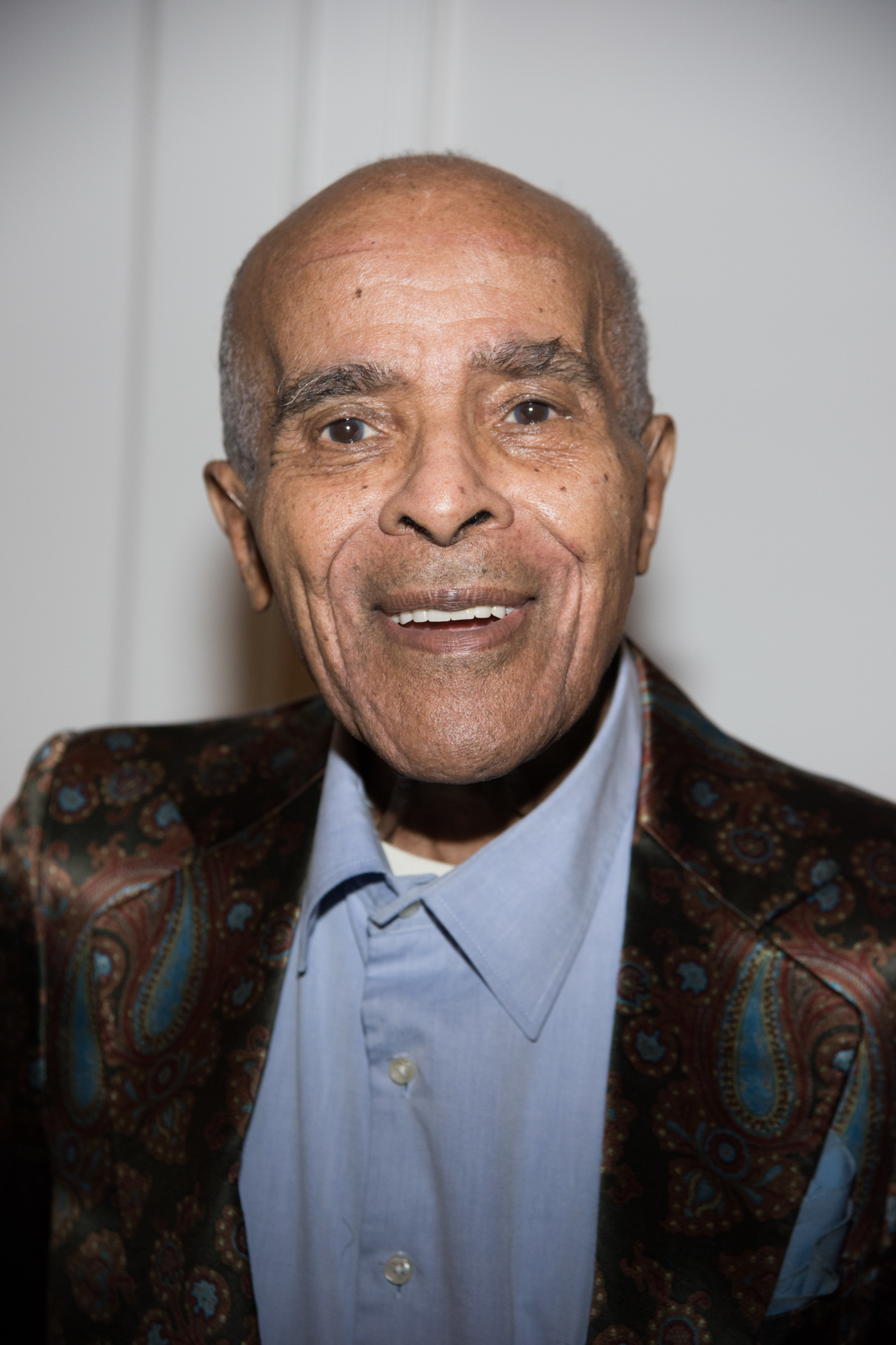 actor Jon Hendricks large photo