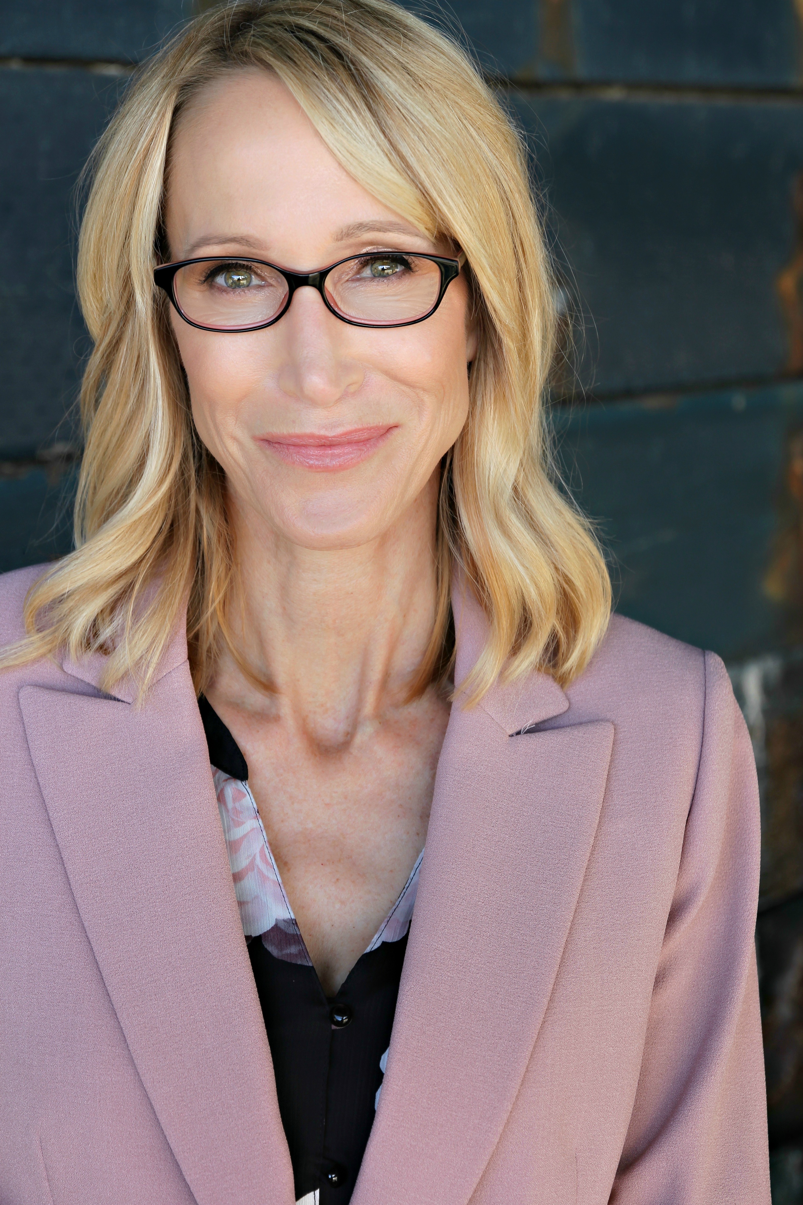 actor Nikki Tyler-Flynn large photo