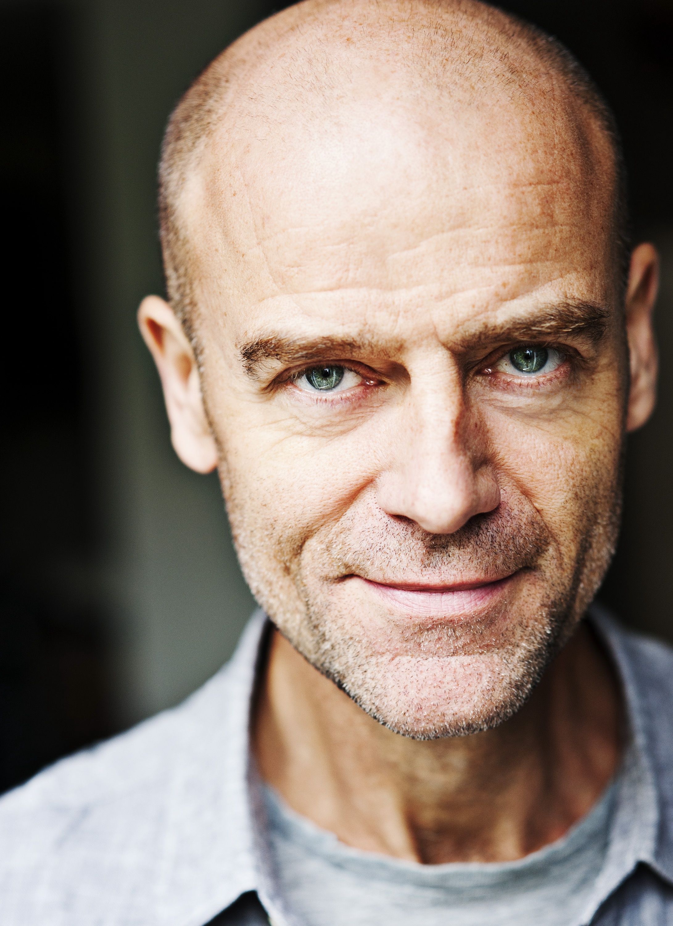 actor Pip Torrens large photo