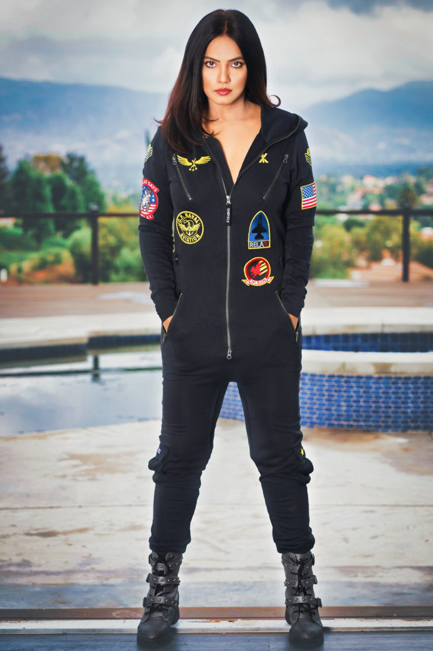 actor Nitu Chandra large photo