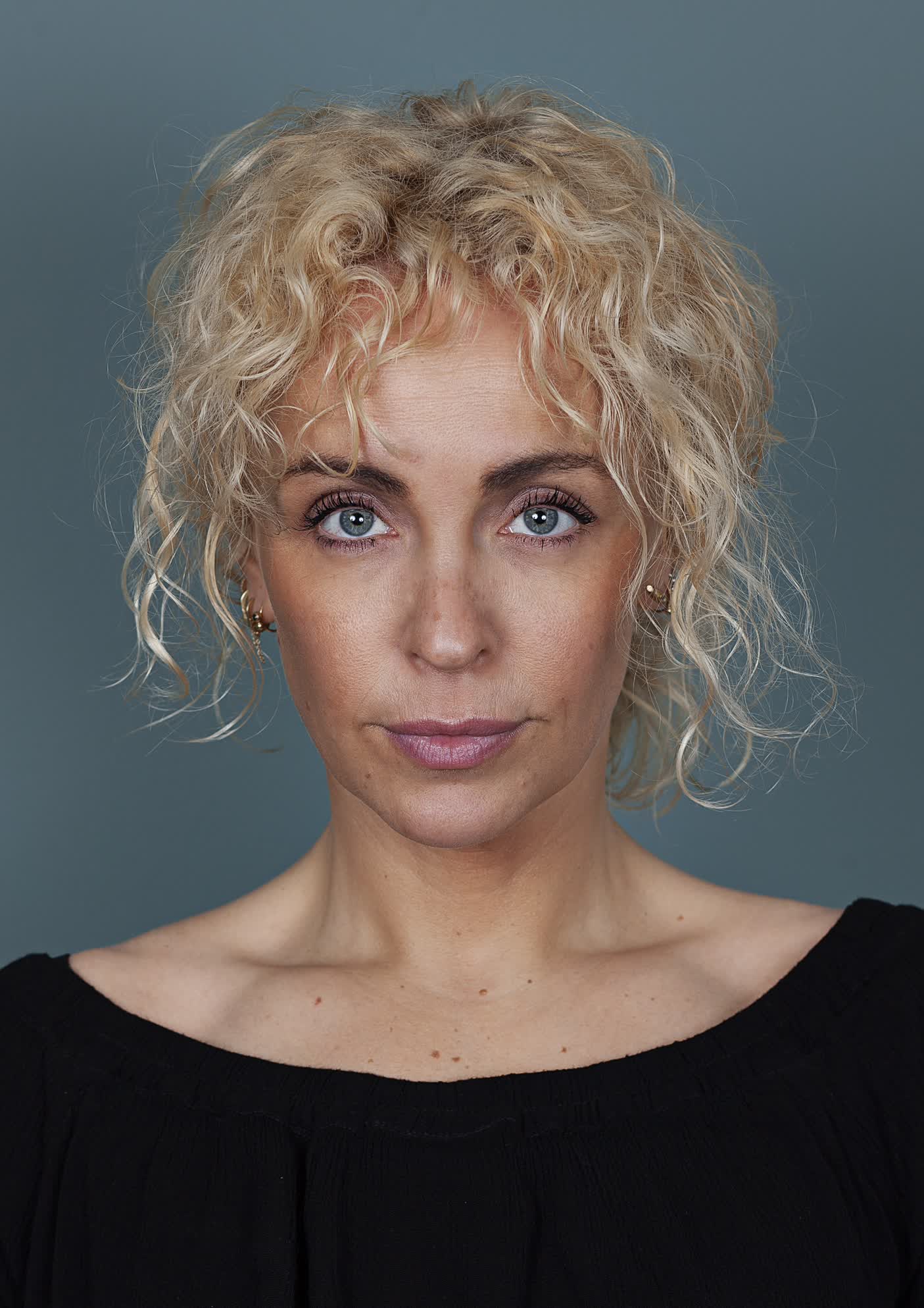 actor Julie R. Ølgaard large photo