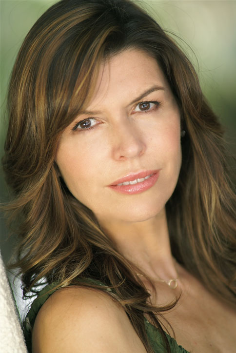 actor Finola Hughes large photo
