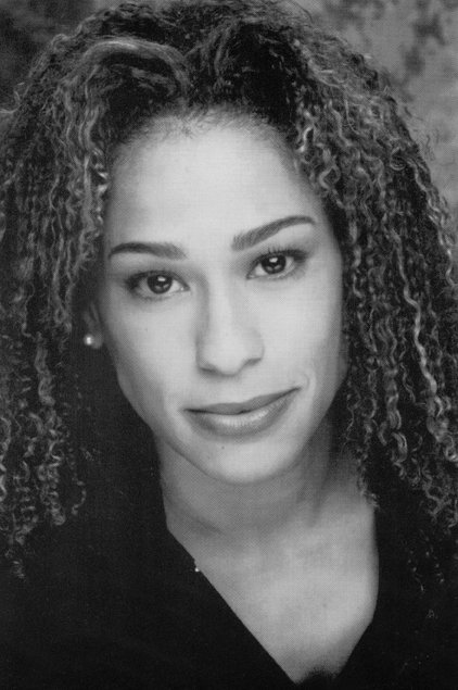 actor Angela Shelton large photo