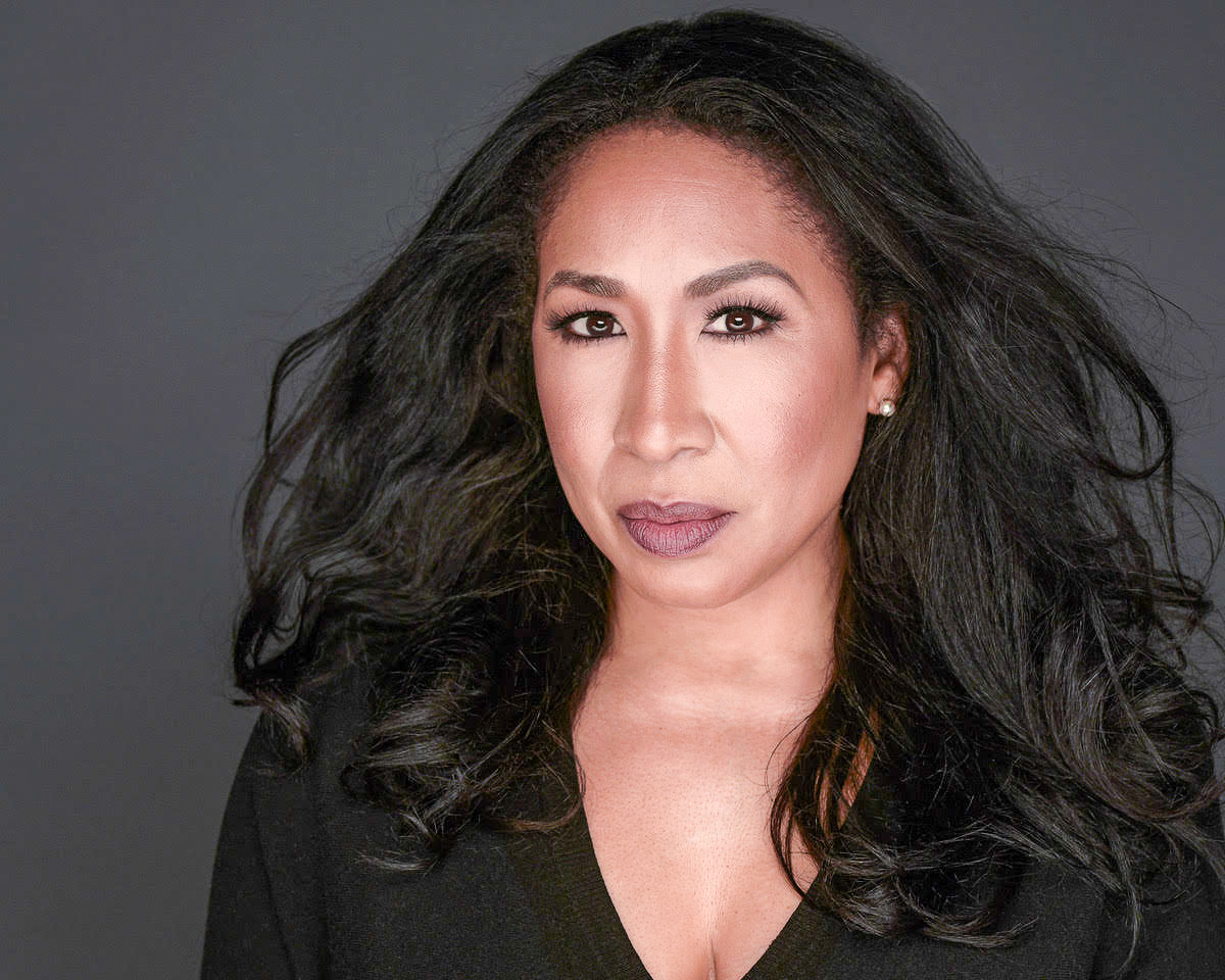 actor Karen Chilton large photo