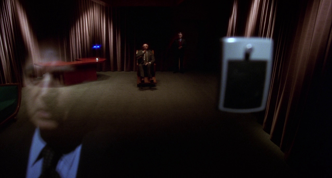 actor Joseph Kearney large photo