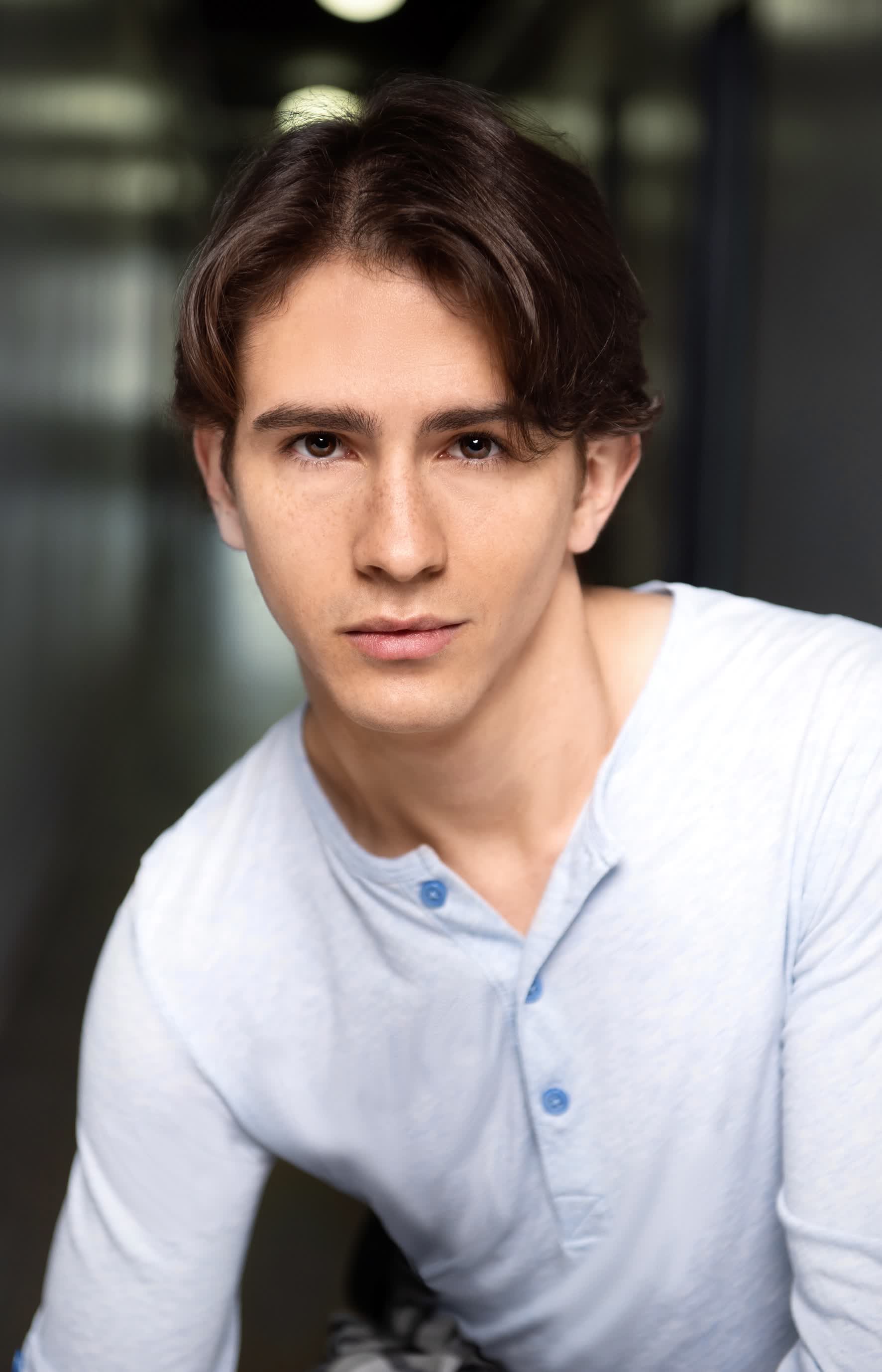 actor Brady Hender large photo