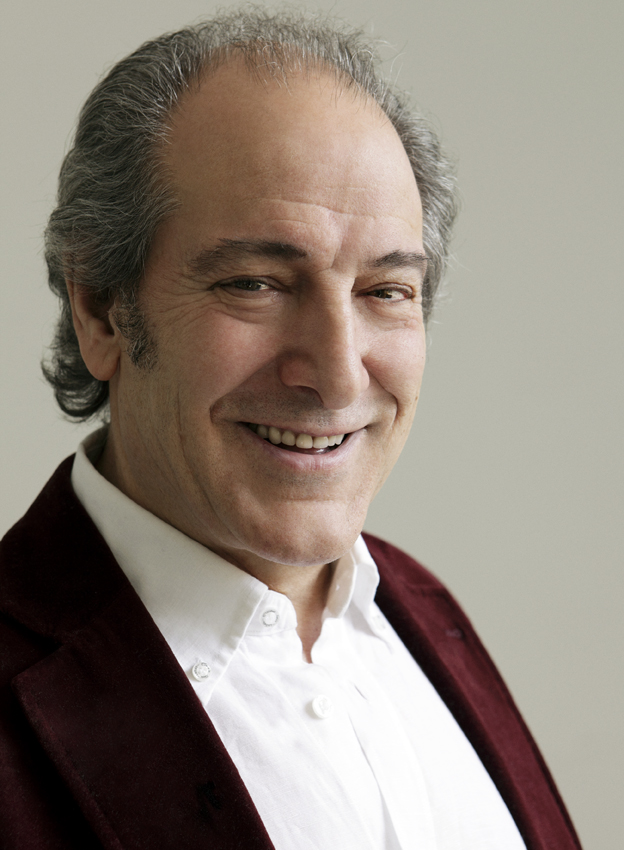 actor Mariano Venancio large photo