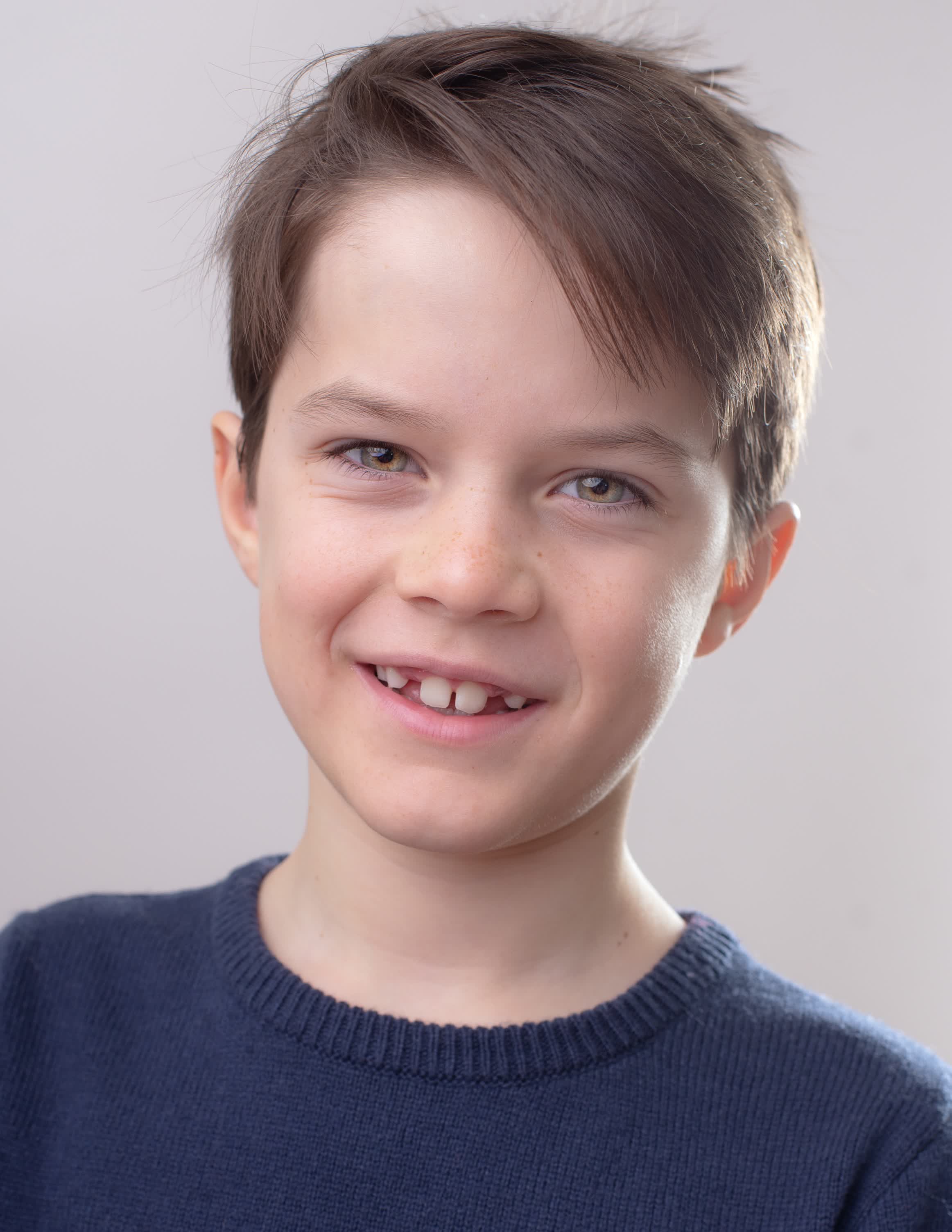 actor Tom Mulheron large photo