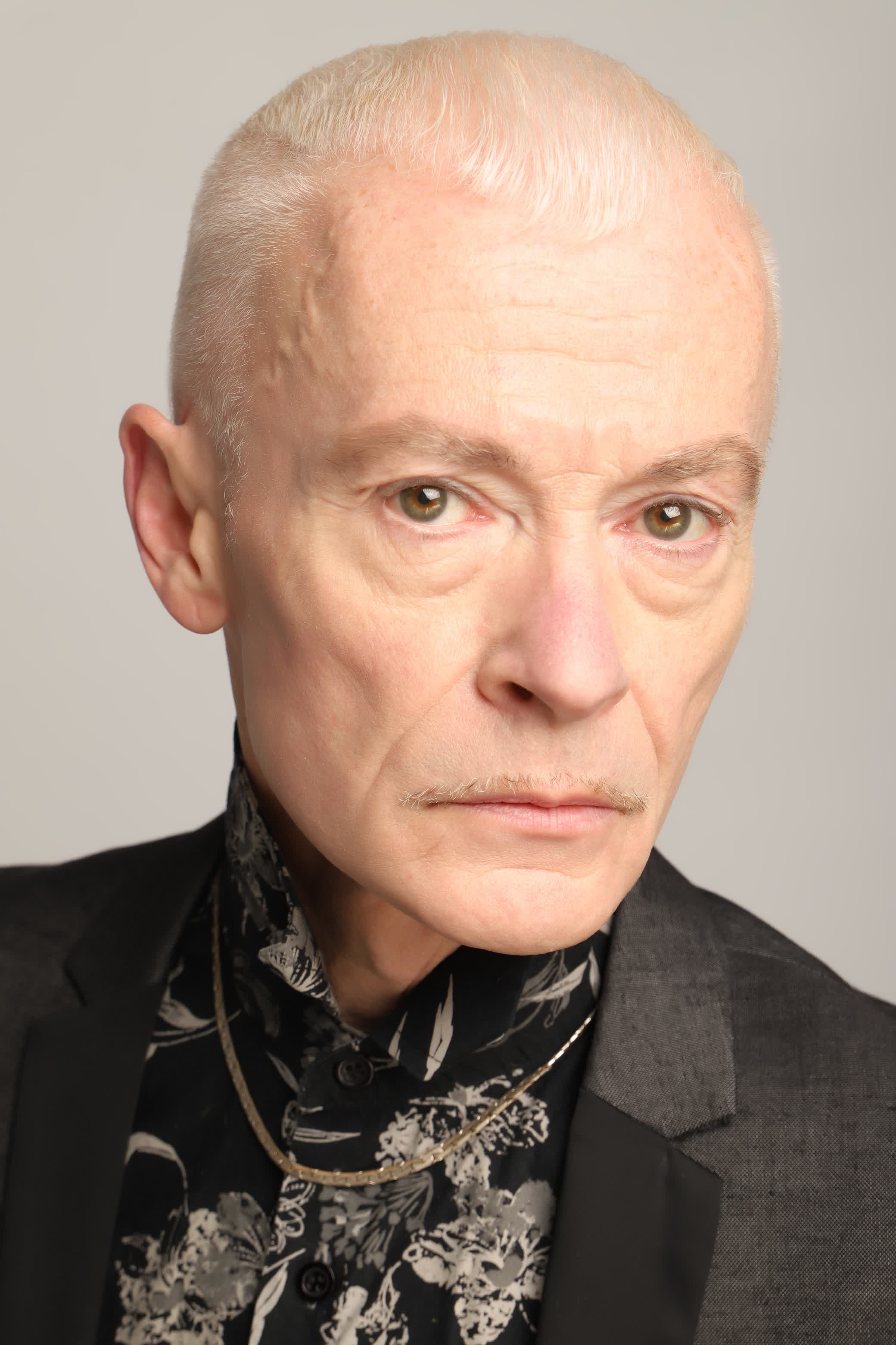 actor Matthew Sim large photo