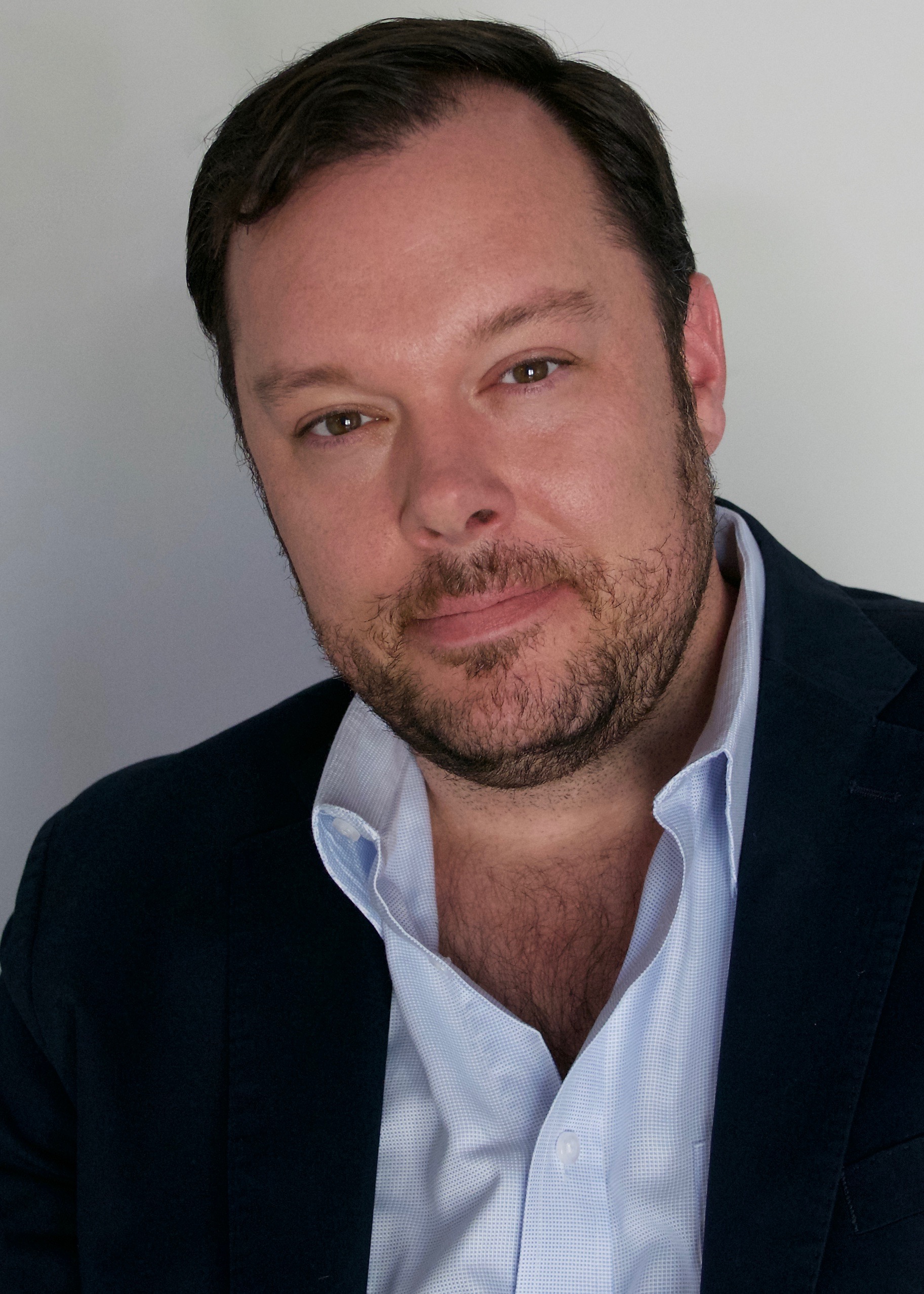 actor Michael Gladis large photo