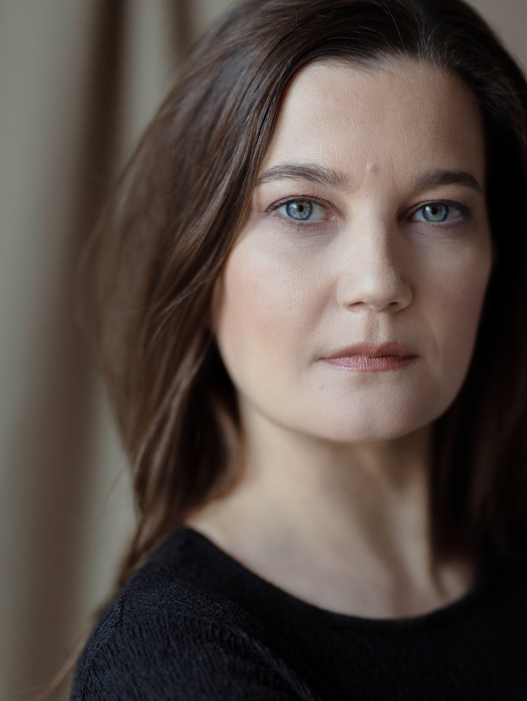 actor Satu Mikkelinen large photo