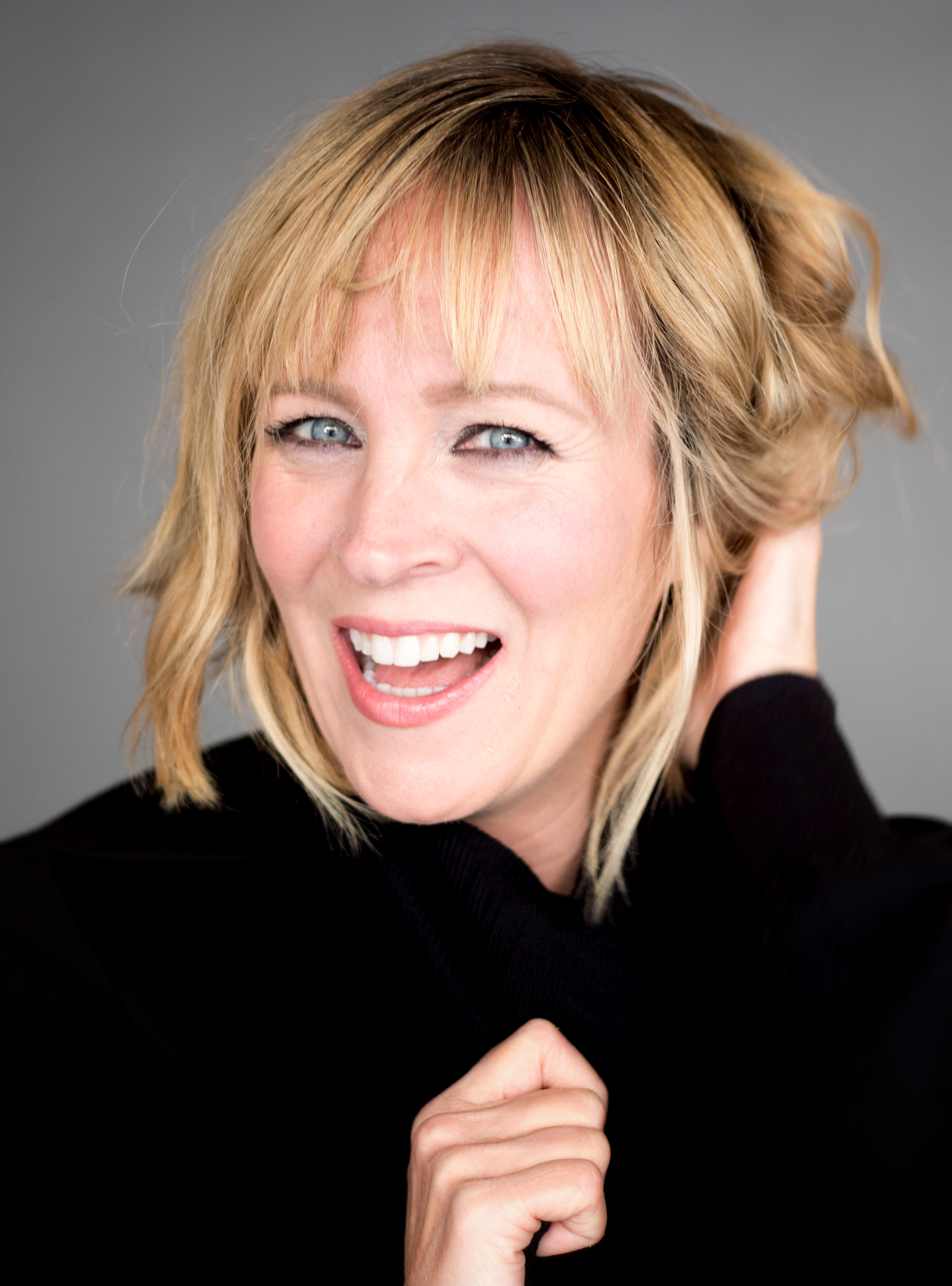 actor Angela Landis large photo