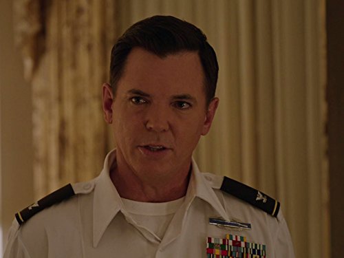 actor Nicholas Lea large photo