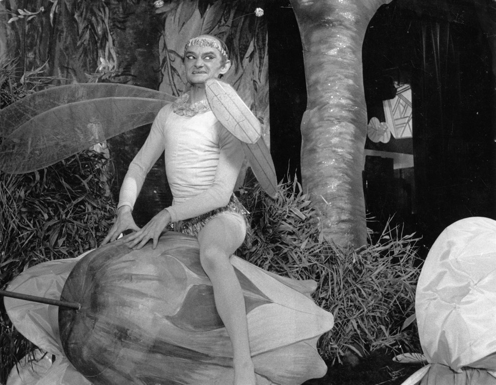 actor Sim large photo