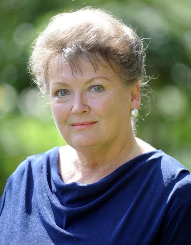 actor Sarah Badel large photo