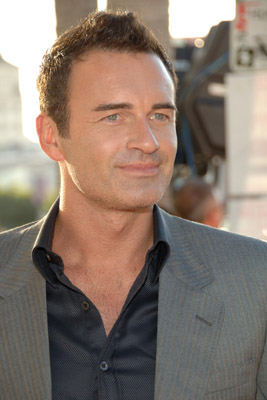 actor Julian McMahon large photo