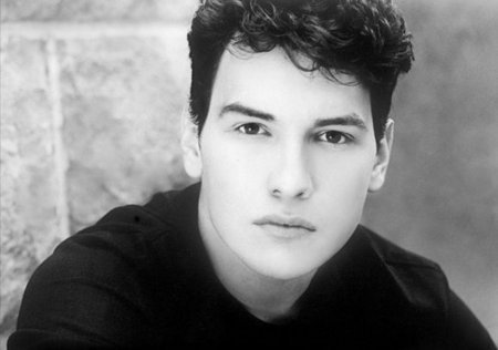 actor Timothy Reifsnyder large photo