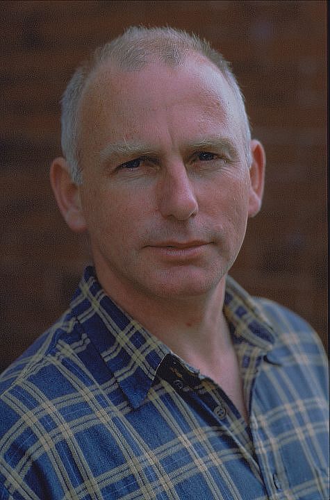 actor Gary Lewis large photo