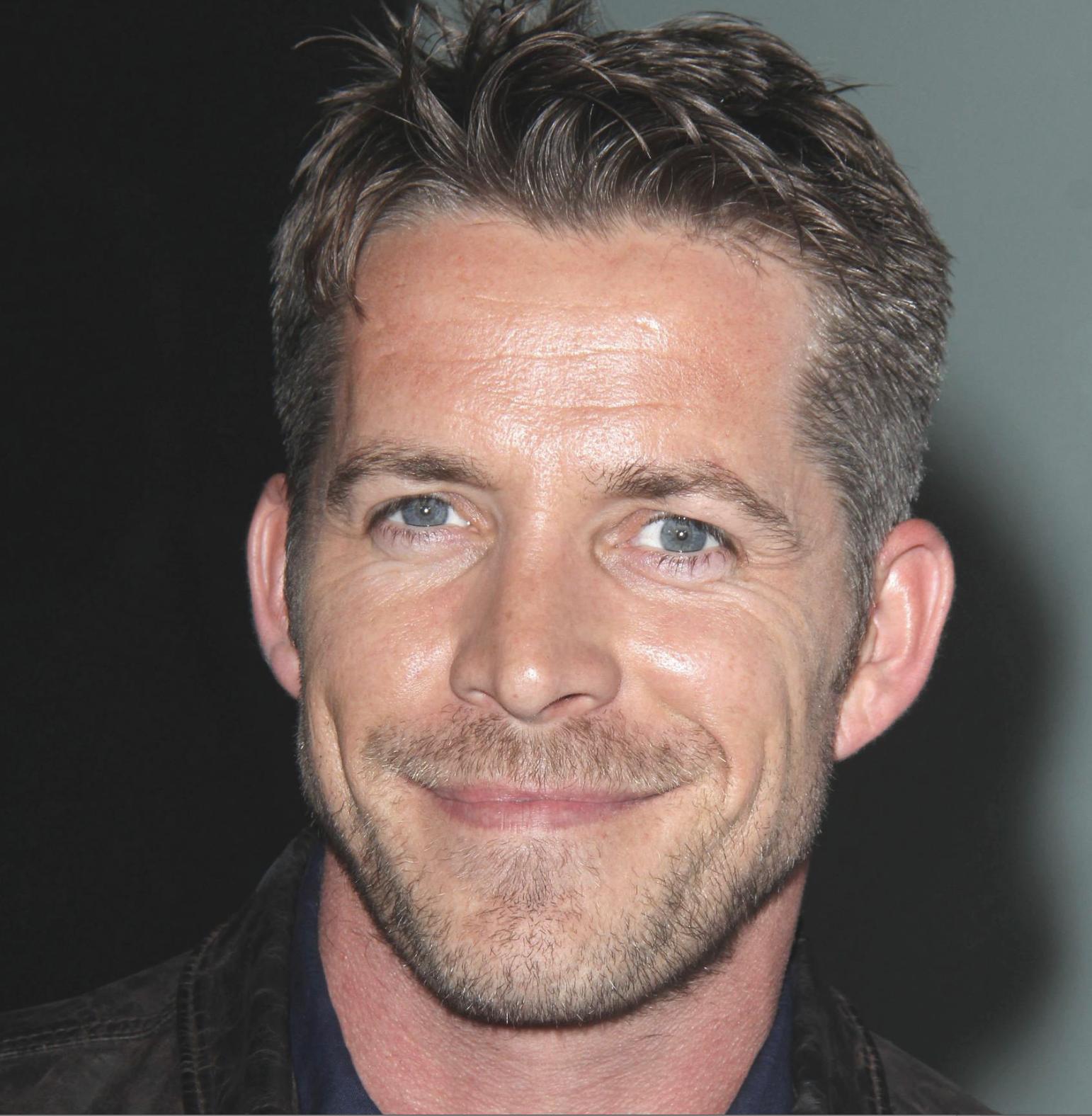 actor Sean Maguire large photo