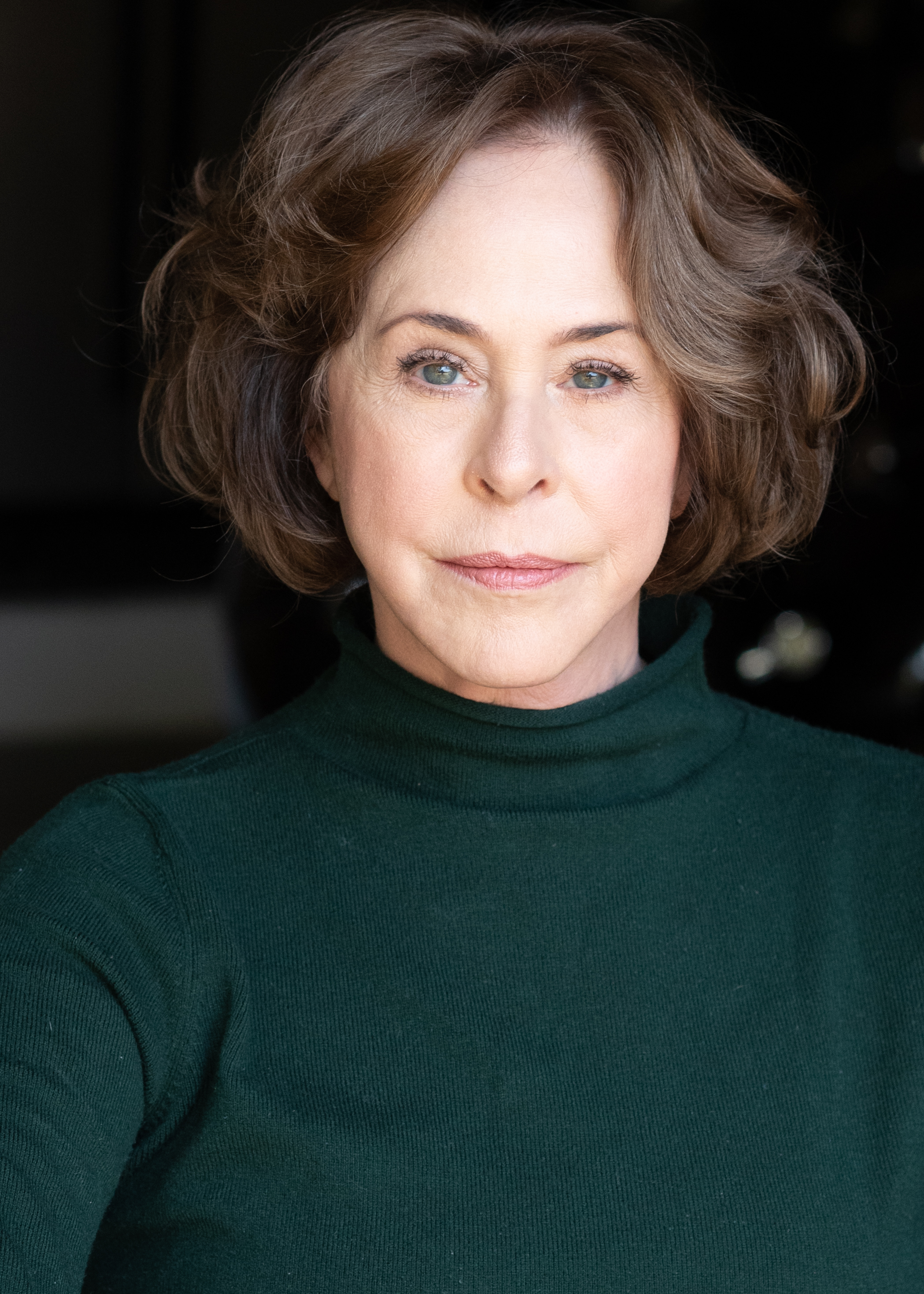 actor Nina Jones large photo