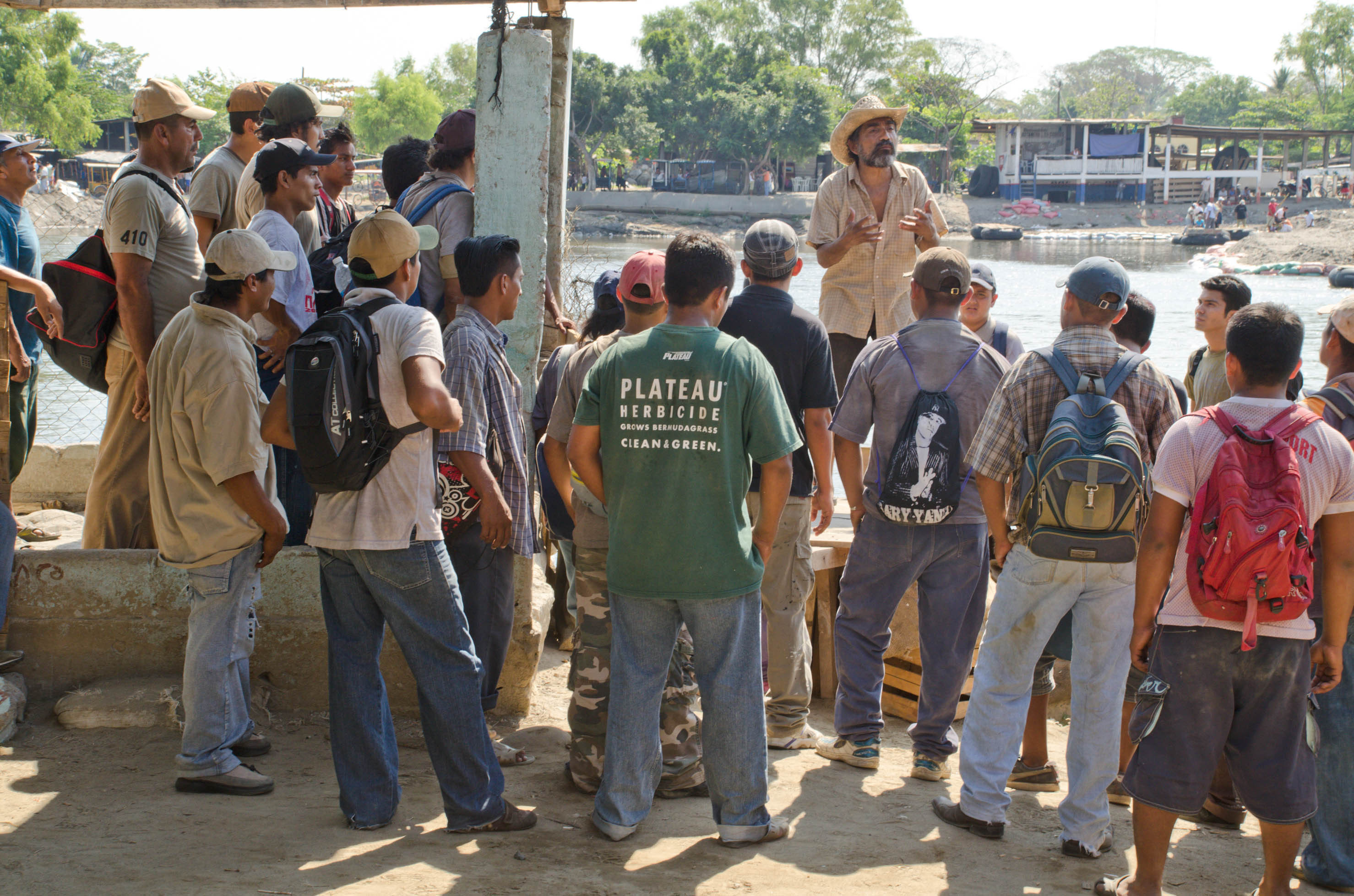 actor Beto Benites large photo