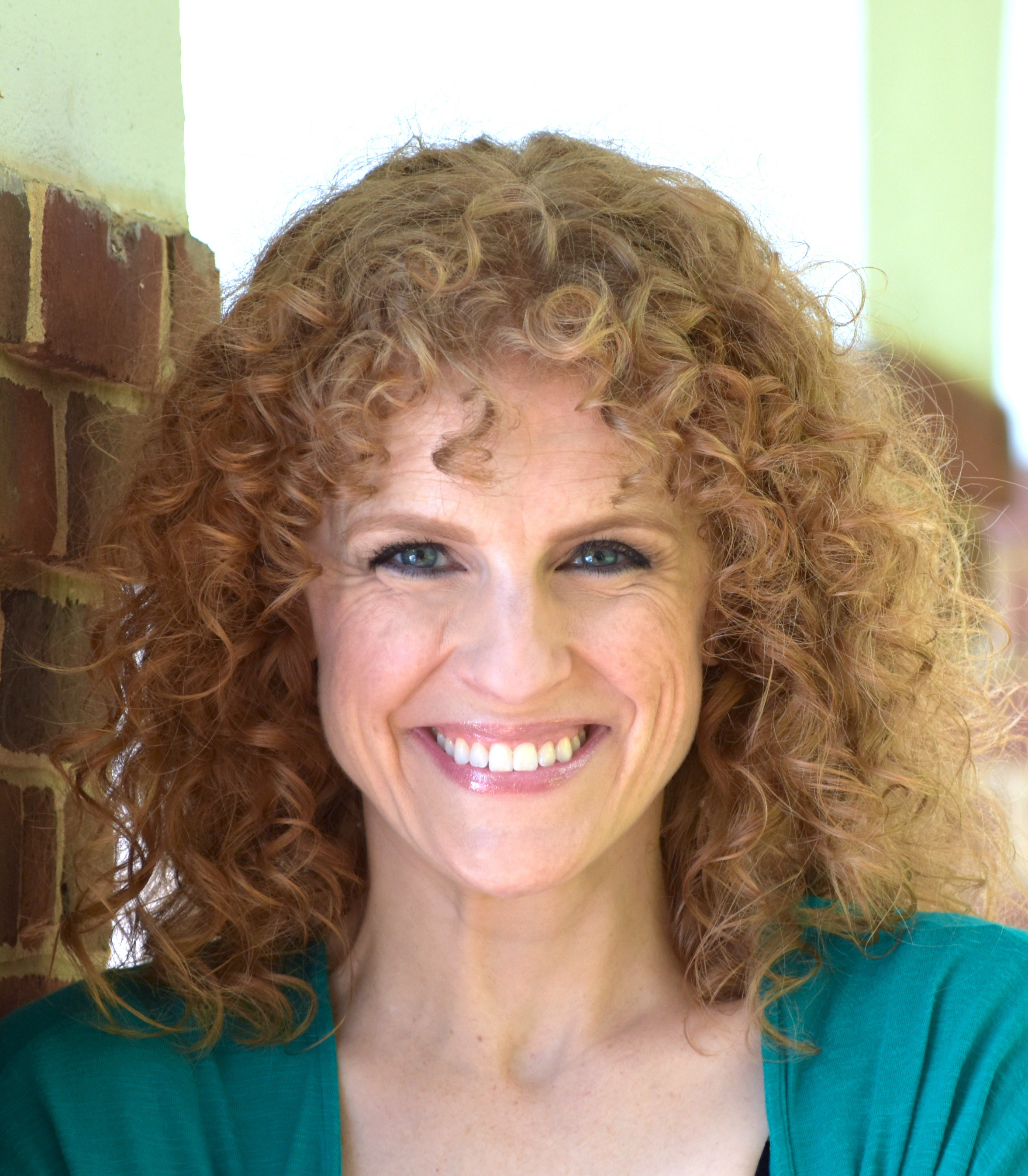 actor Lauren E. Roman large photo