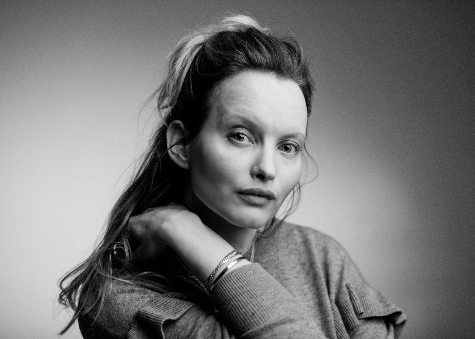 actor Julia Bache-Wiig large photo