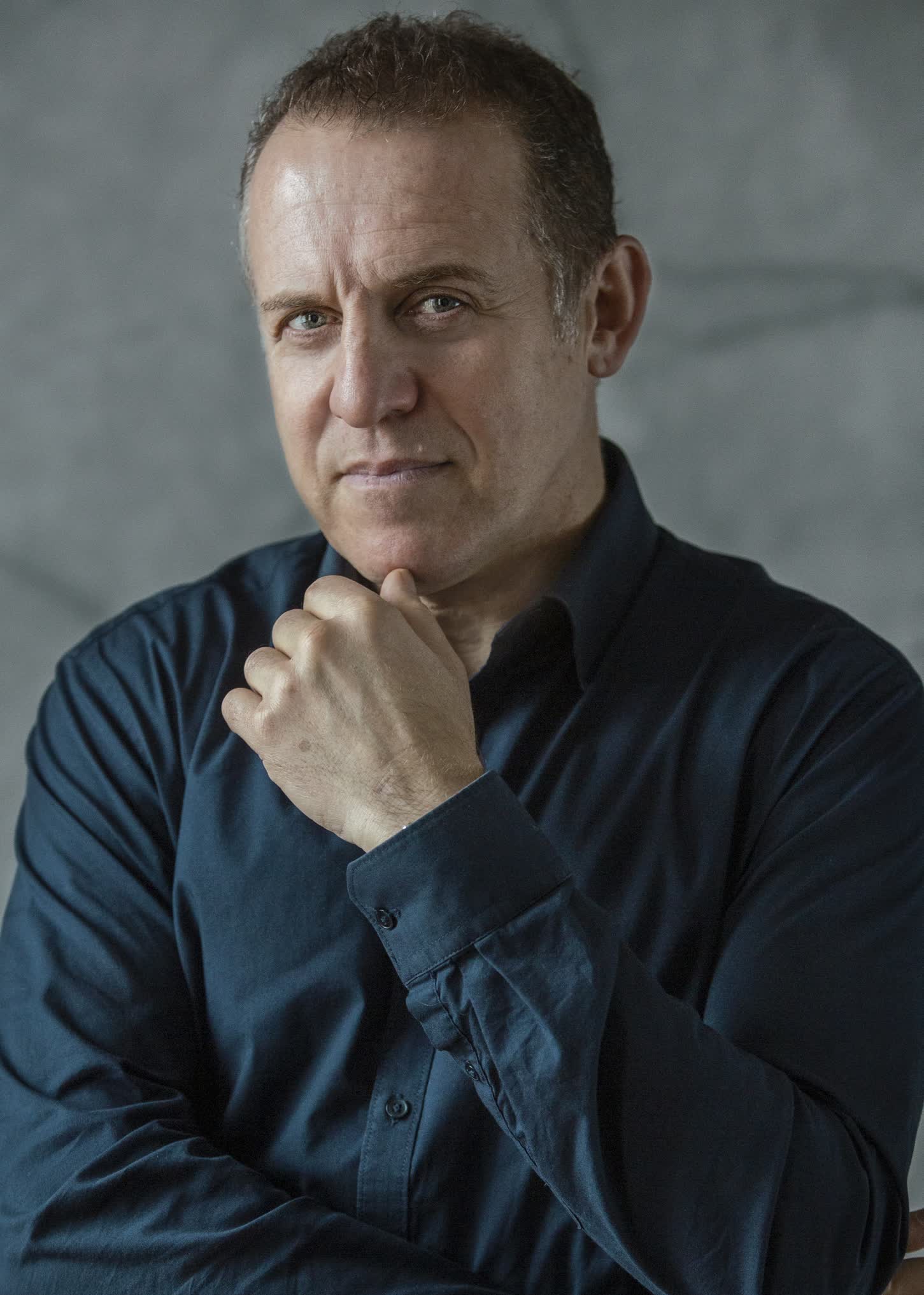 actor Nigel Lindsay large photo