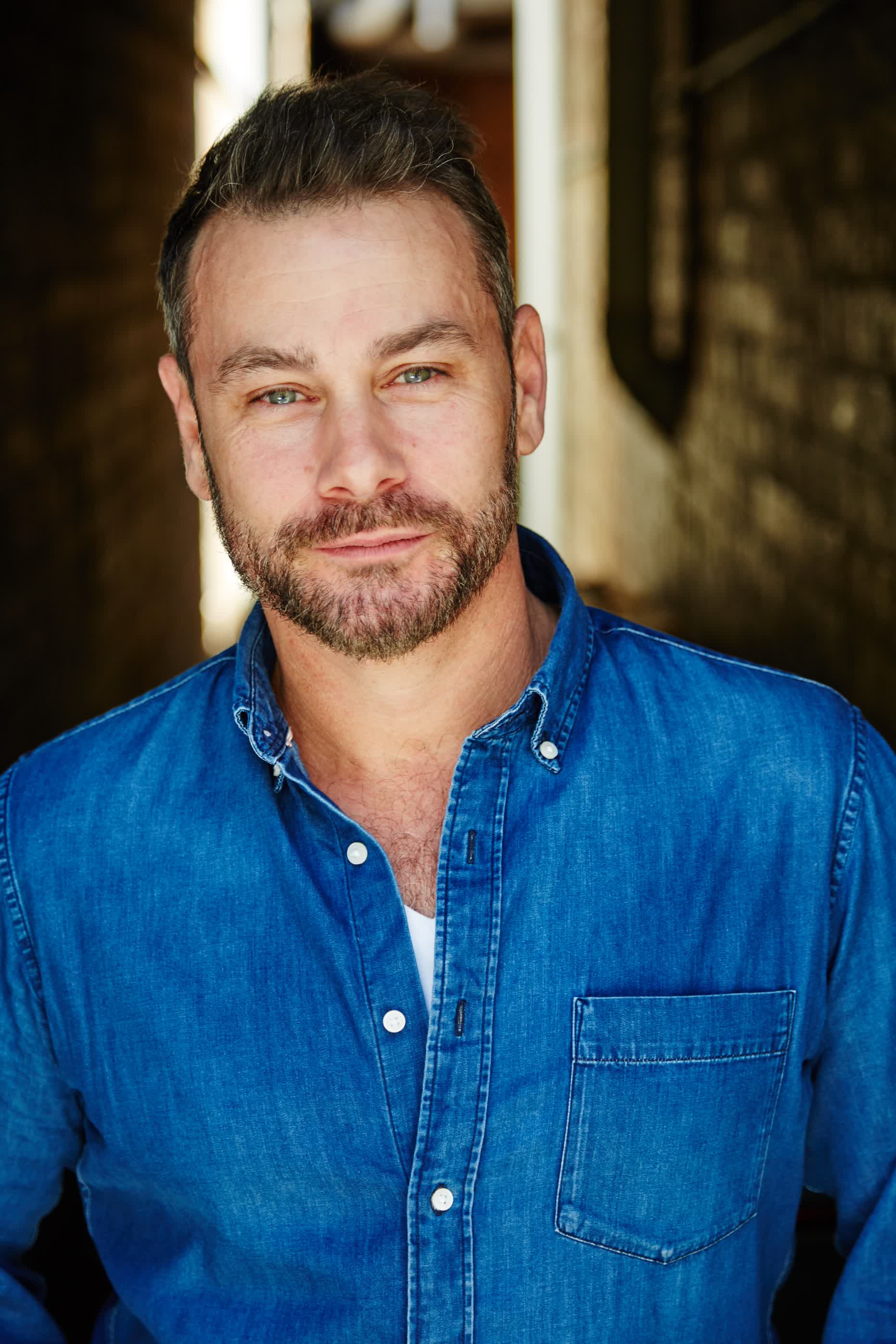 actor Teo Gebert large photo