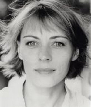 actor Saskia Reeves large photo