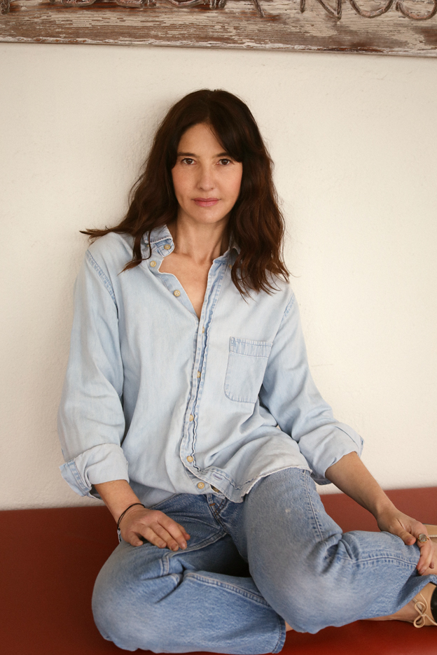 actor Alexia Landeau large photo