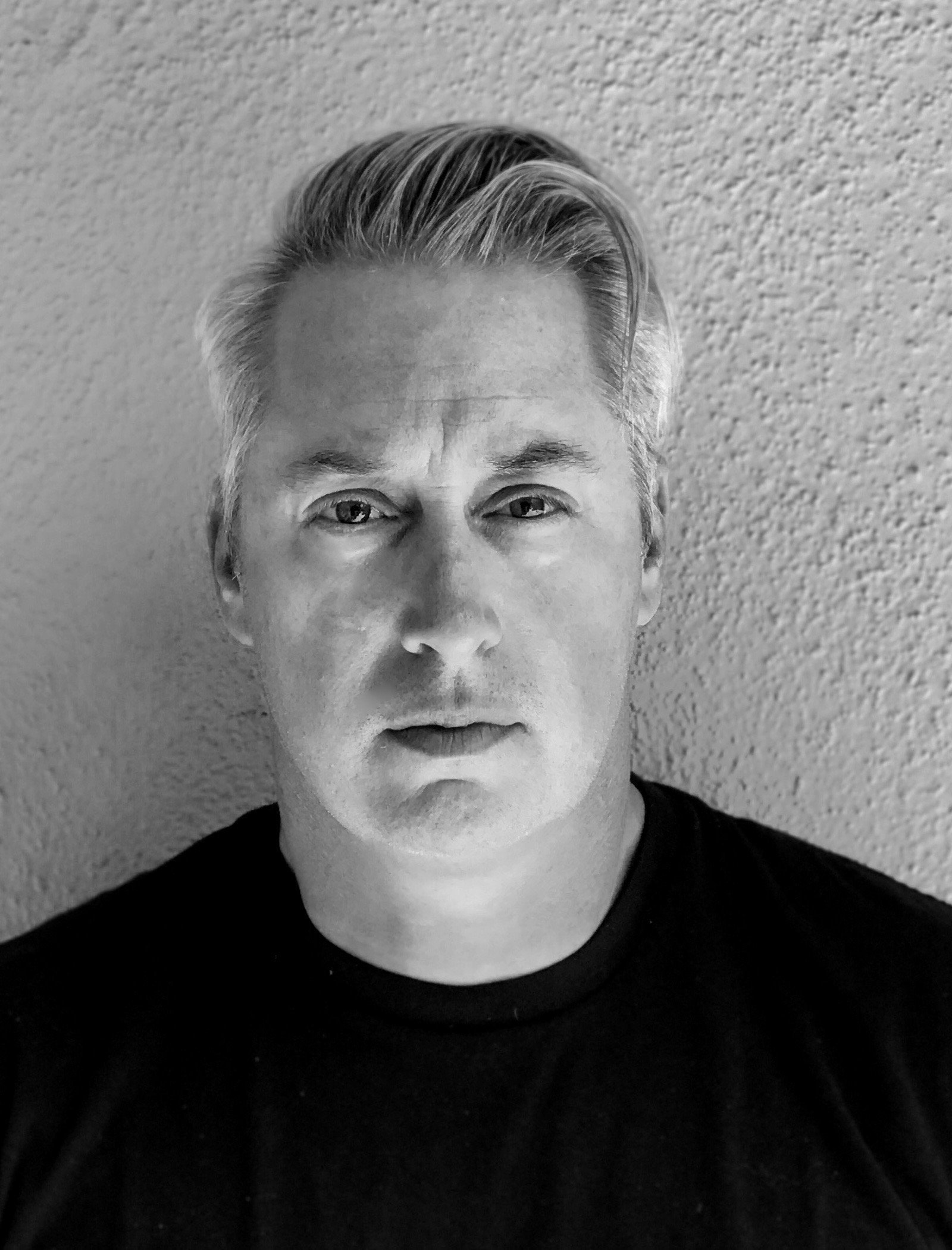 actor Wade Allen large photo