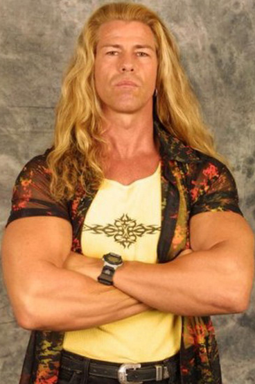 actor Deron McBee large photo