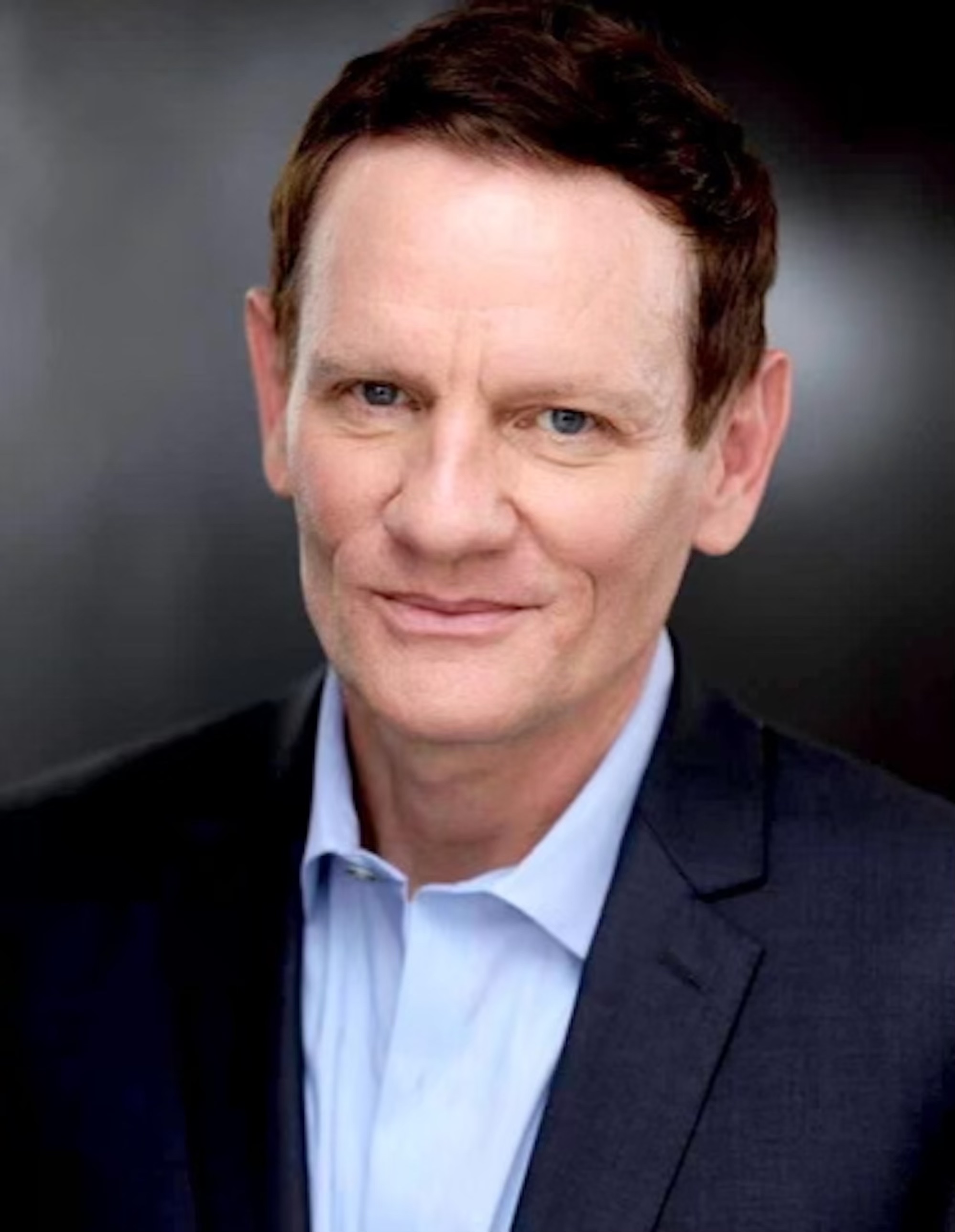 actor Daniel Beer large photo