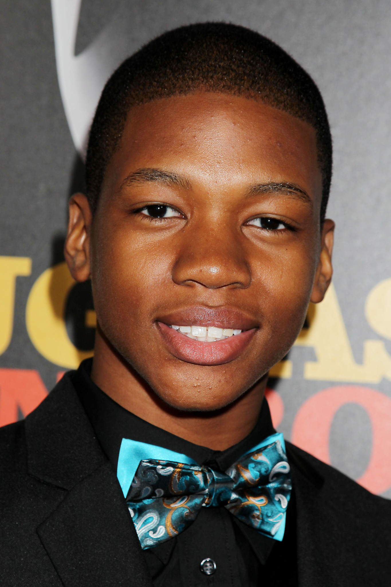 actor Aaron Bantum large photo