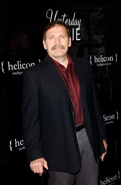 actor Mik Scriba large photo