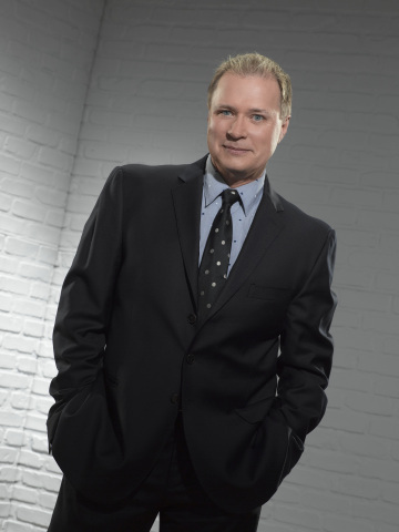 actor Vincent Paterson large photo