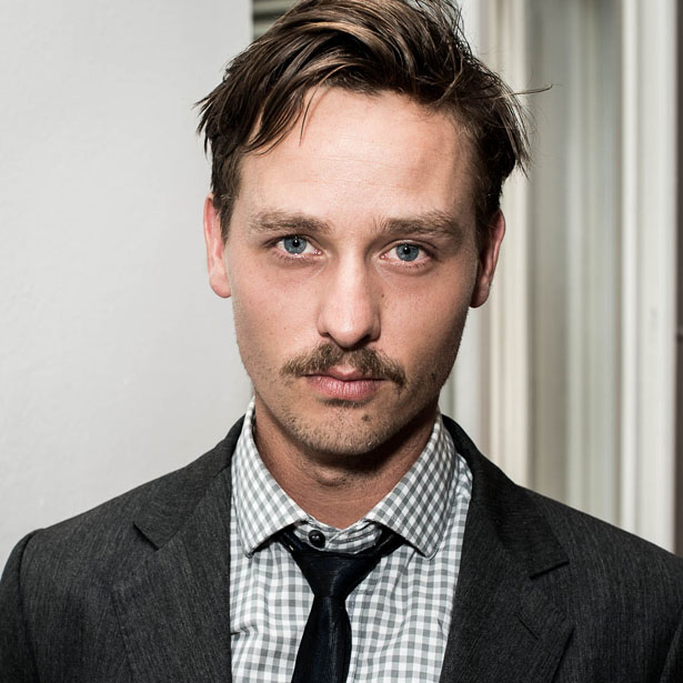 actor Tom Schilling large photo
