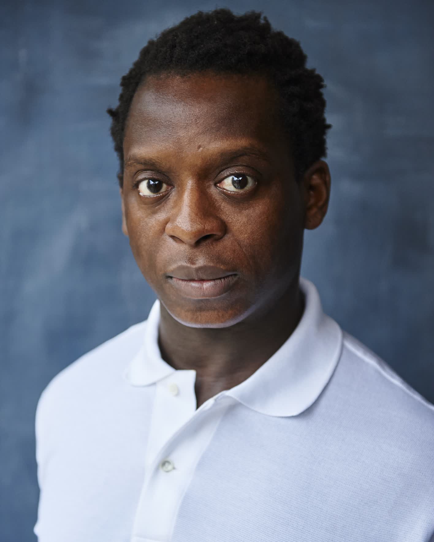 actor Kobna Holdbrook-Smith large photo