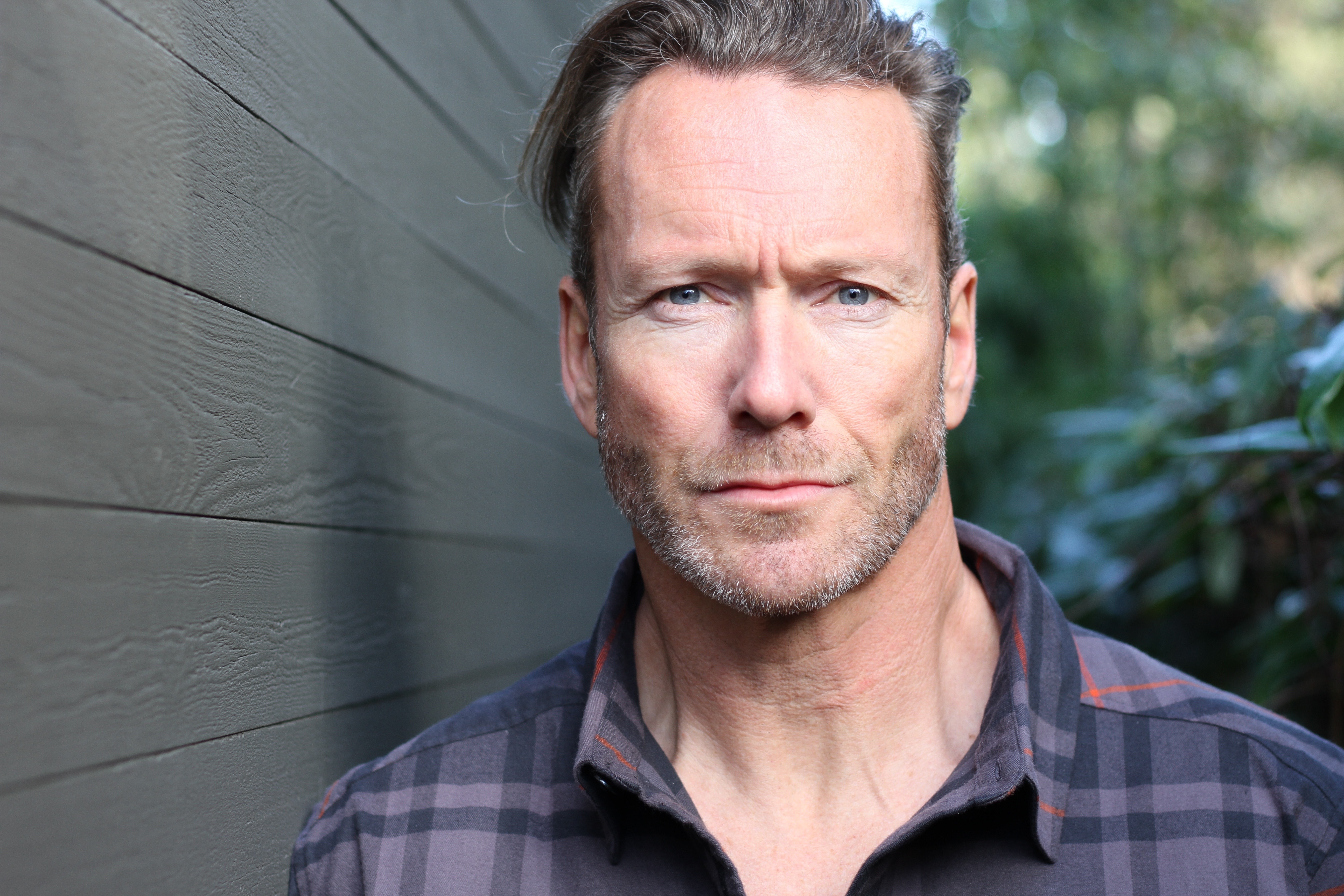 actor Douglas Chapman large photo