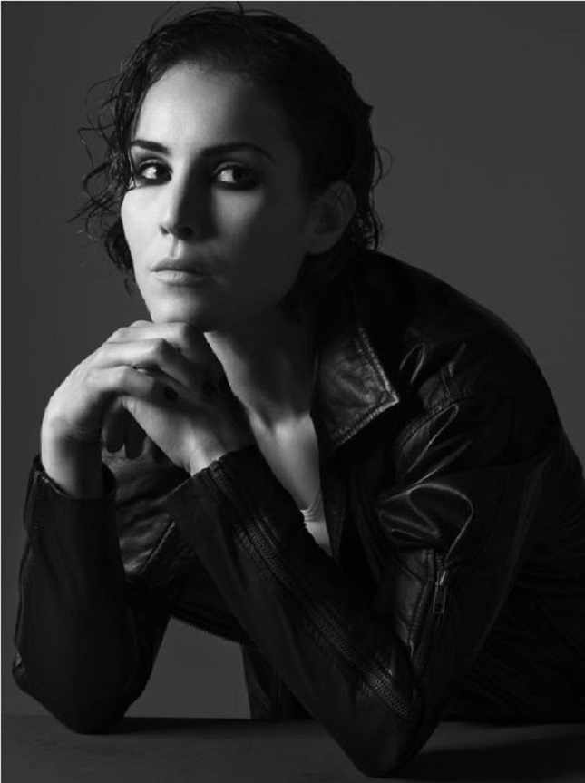actor Noomi Rapace large photo