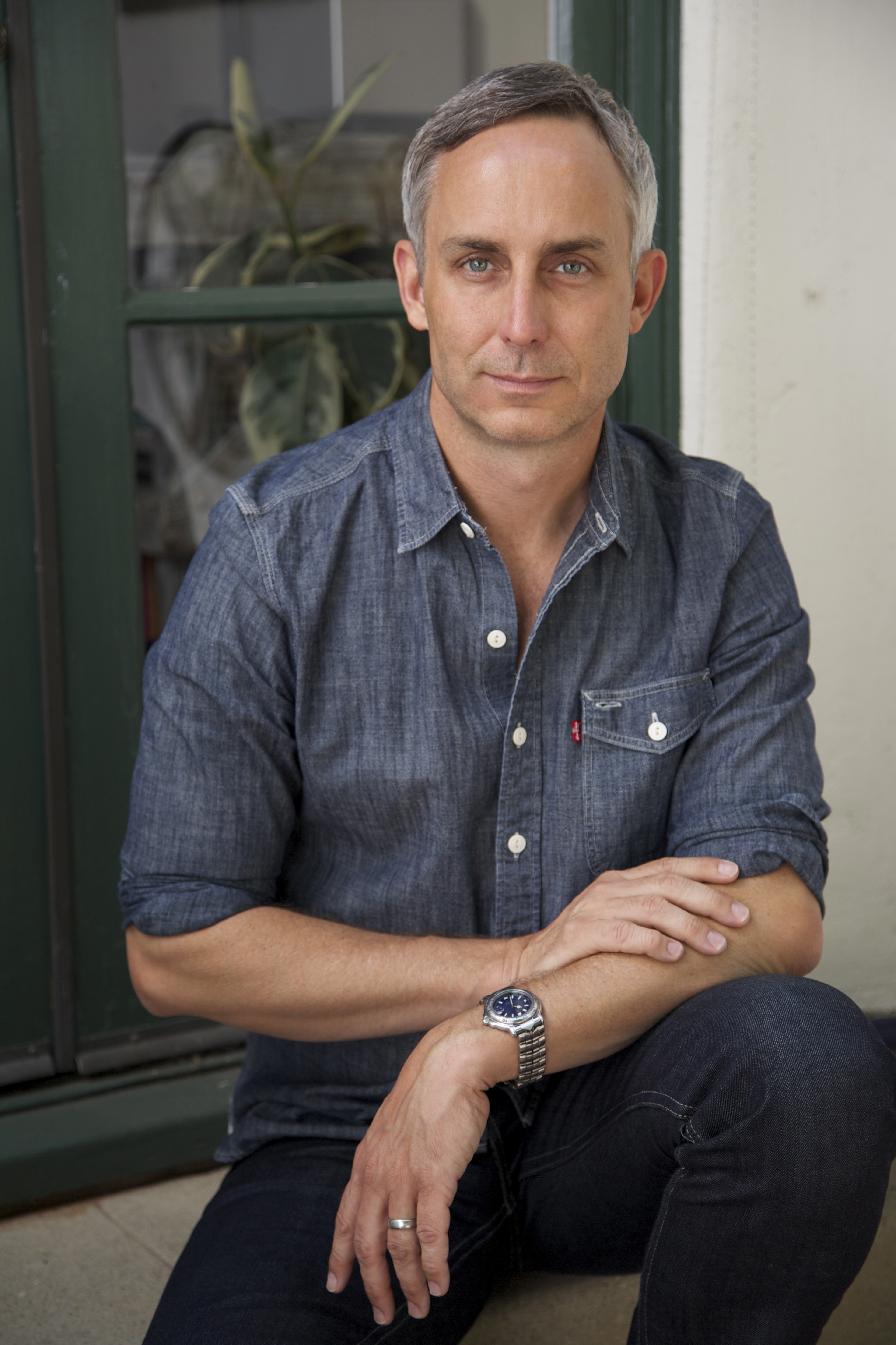 actor Wallace Langham large photo