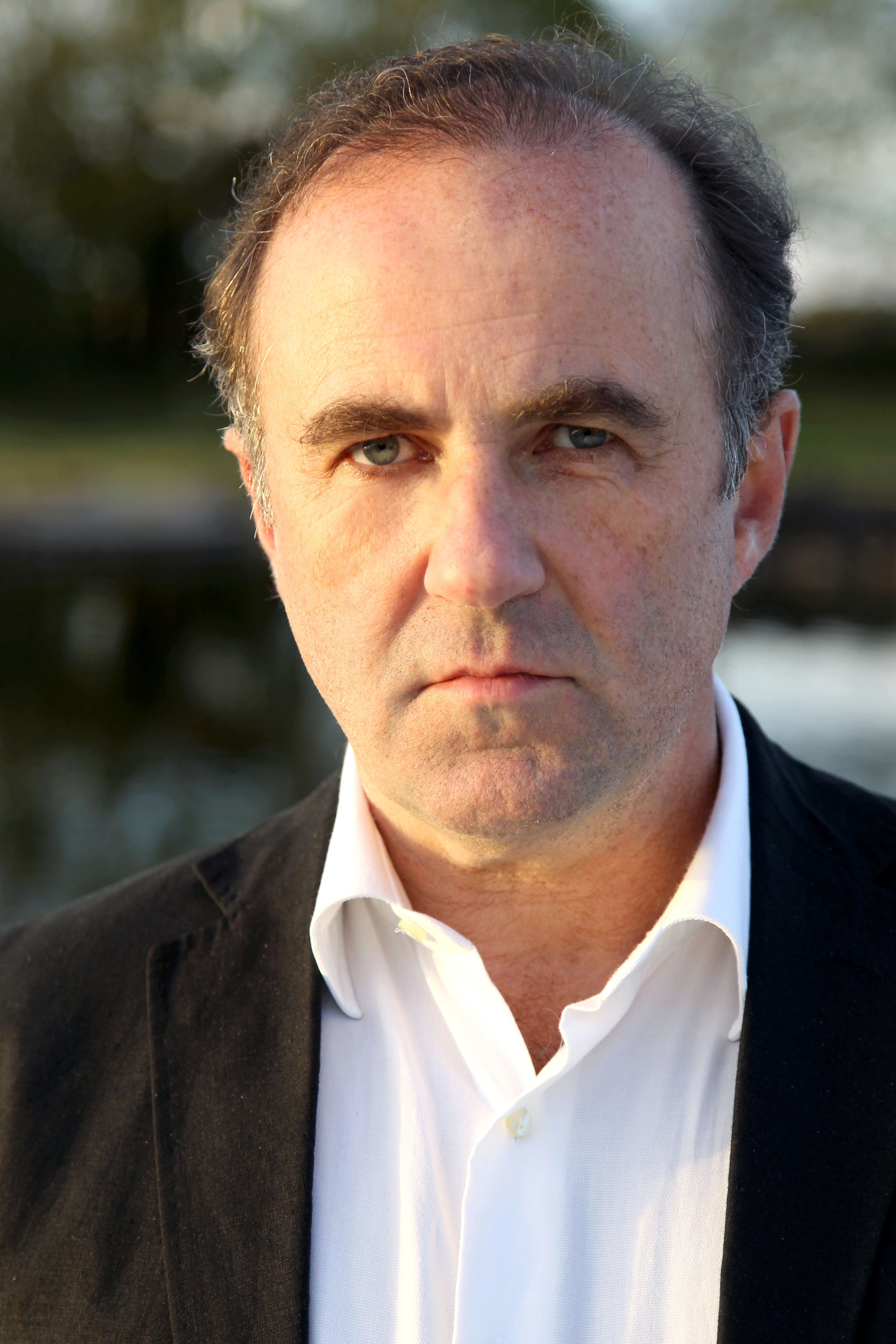 actor Lorcan Cranitch large photo