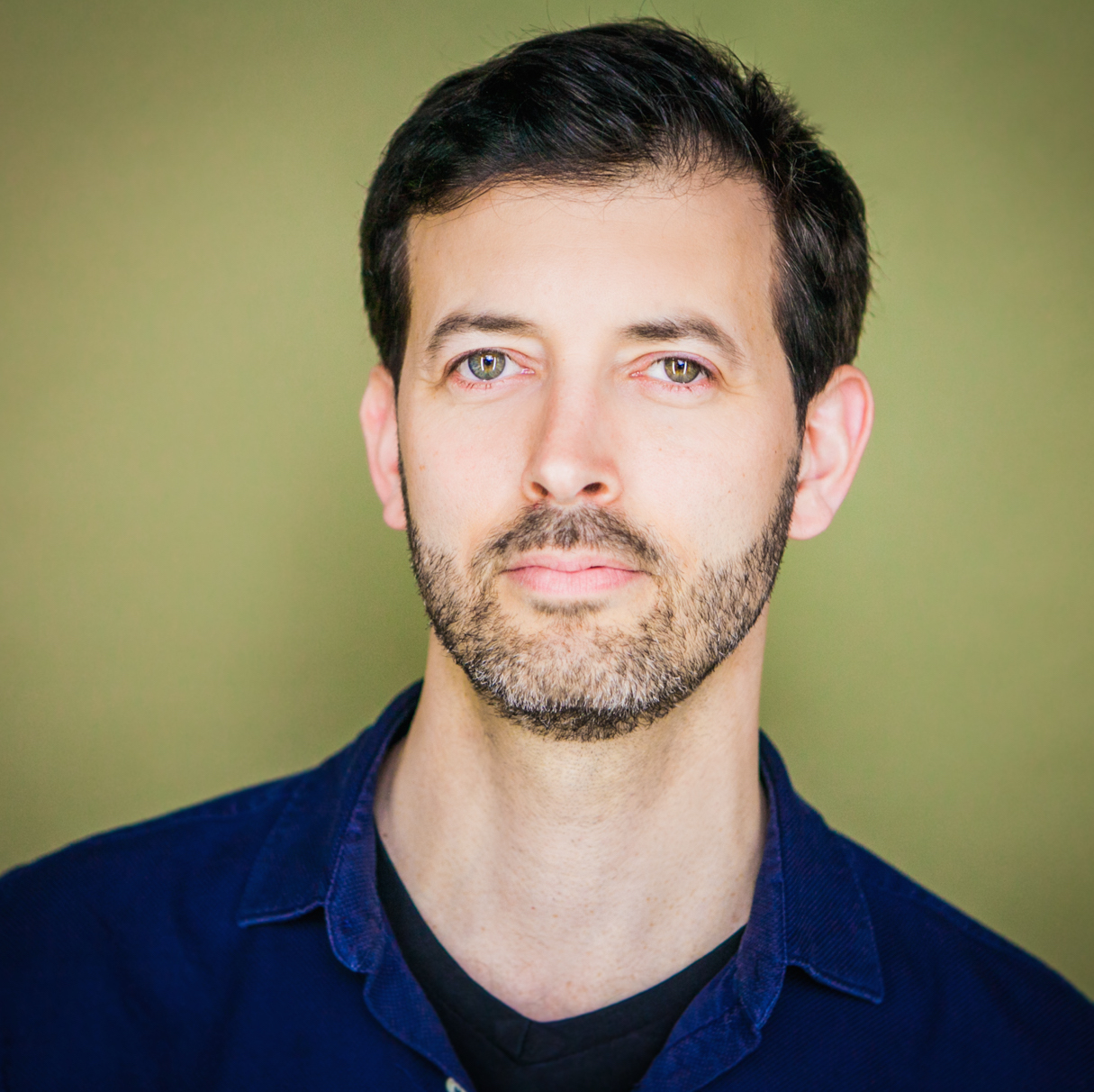 actor Jonathan Watton large photo